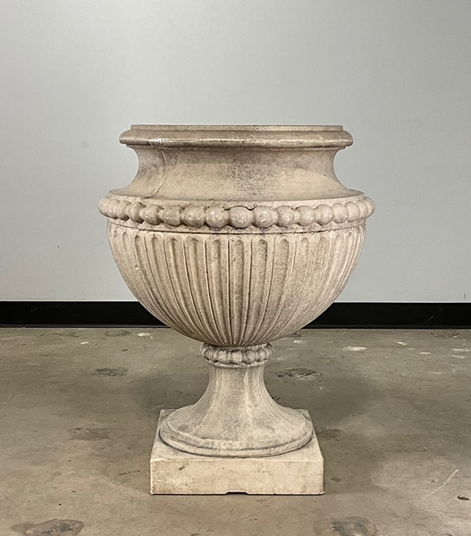 Urns