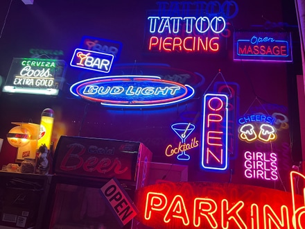 Neon & Specialty