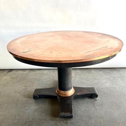 Dining Tables 