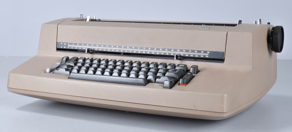 Electric 2024 typewriter