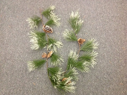 main photo of 5' pine cone garland