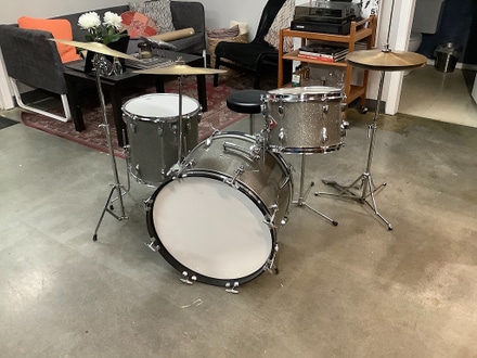 main photo of Drum Kit