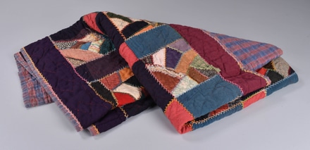 main photo of Handmade Quilt w/ 1939 Moniker