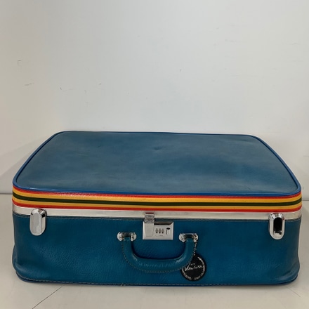 main photo of Vintage Ventura Suitcase