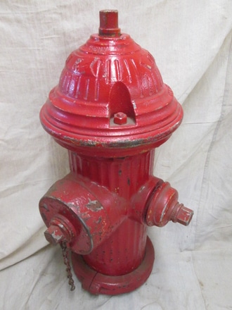 main photo of fire hydrant real red 1