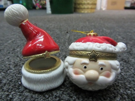 main photo of Pill Box, Porcelain, Santa hat or Santa