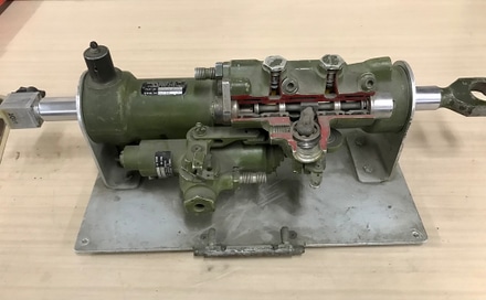 main photo of Hydraulic Cylinder Cutaway