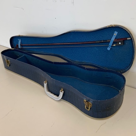 main photo of Vintage Geib Instrument Case