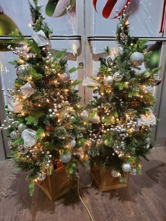 main photo of 4' tree in wooden box with lights & custom decor