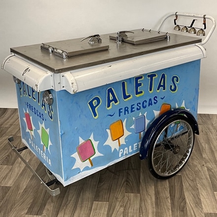 main photo of Ice Cream Cart
