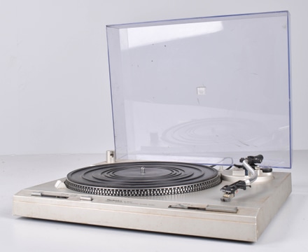 main photo of Vinyl Turntable with Clear Cover; Technics SL-B205