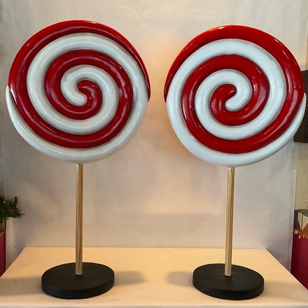main photo of Peppermint lollipops on stands