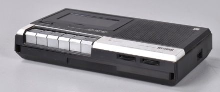 main photo of Tape Recorder; Lloyd's V182; 1978