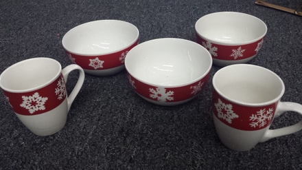 main photo of Mugs and Bowls set