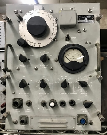 main photo of Signal Generator SG-326/WQM-3