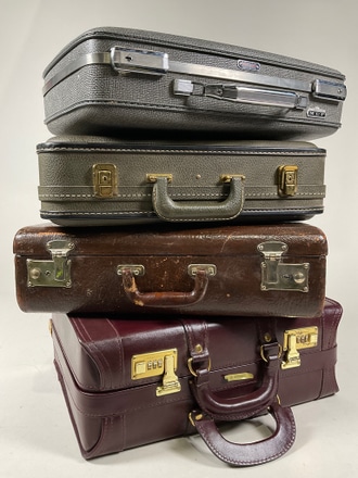 main photo of Suitcase - Vintage, Small