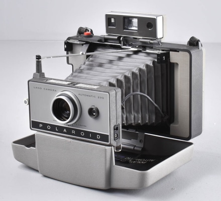 main photo of Camera; Polaroid Land 230