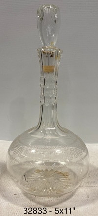 main photo of Decanter with stopper