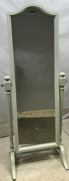 item photo 0