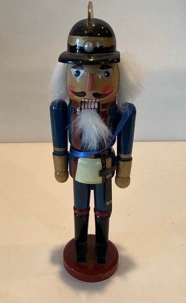 15” Nutcracker main photo of 15” Nutcracker