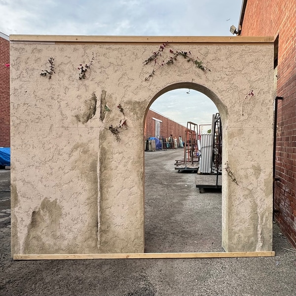 main photo of Arch Doorway Wall 10x10 with Offset Door