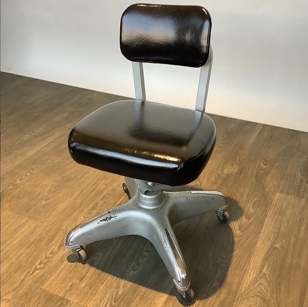main photo of Rolling Office Chair