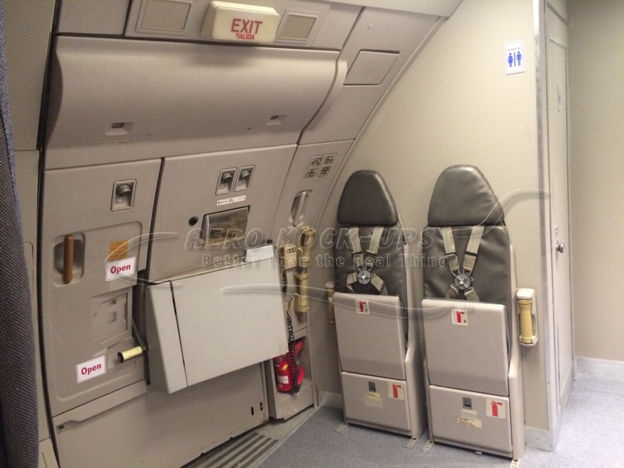 14-16 Door closed with AI jumpseats