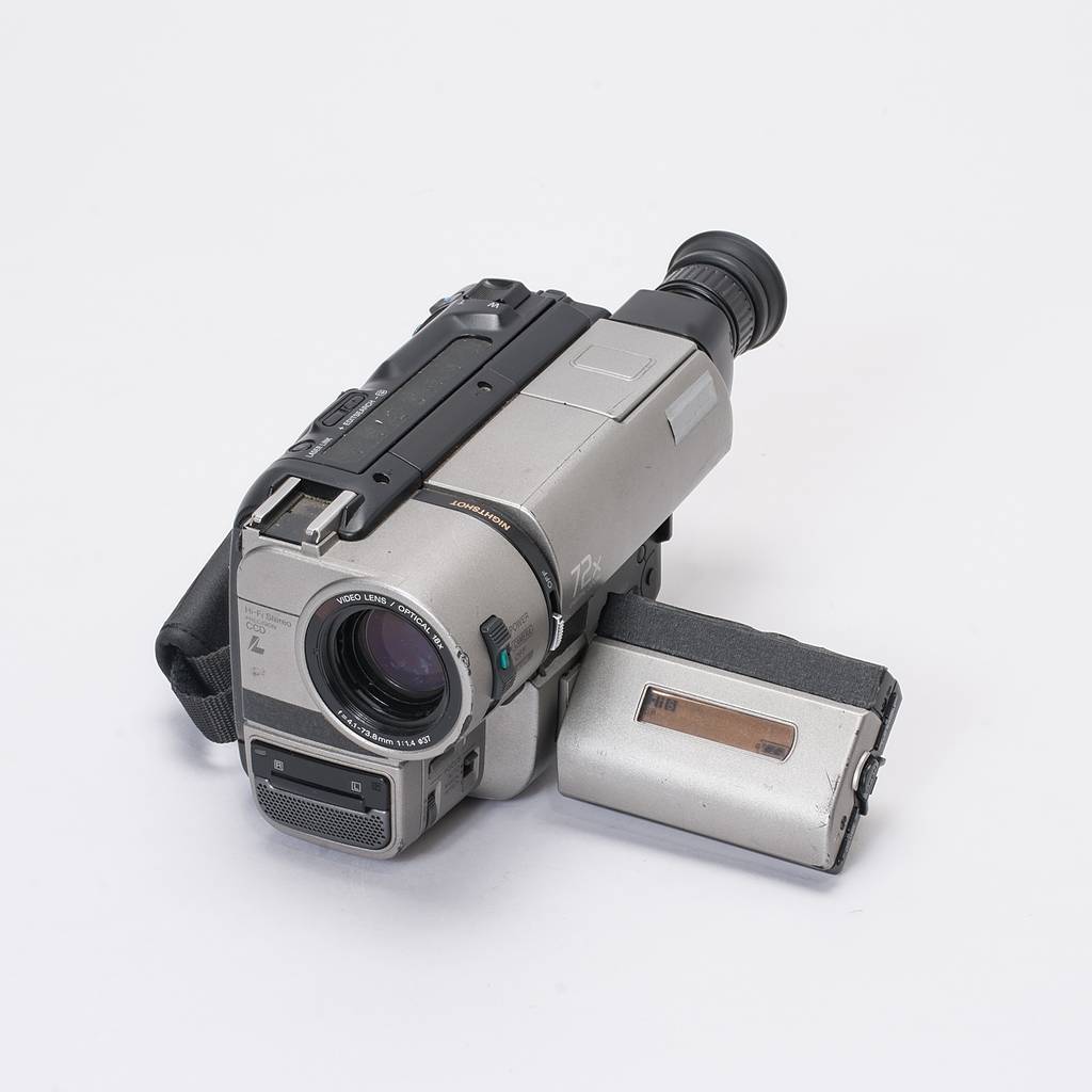 Sony Handycam Vision Camcorder CCD-TRV65 Hi8 Video Camera Sony Handycam Vision Camcorder CCD-TRV65 Hi8 Video Camera