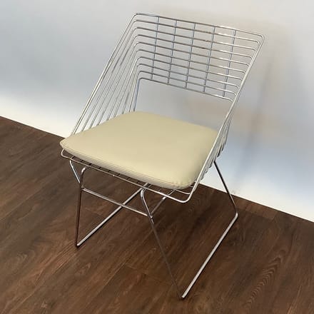 main photo of Metal Wire Chair