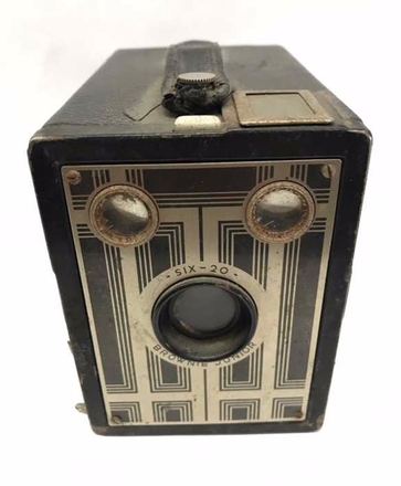 main photo of Vintage Brownie Camera