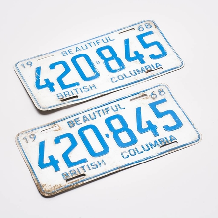 main photo of British Columbia Licence Plates - 420 845