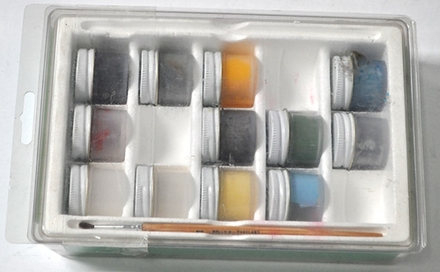 main photo of Paint Set