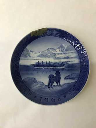 main photo of Decorative Christmas Plate