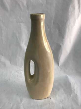 main photo of Cream Vase
