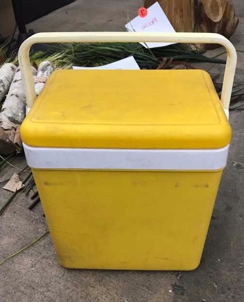 main photo of Vintage Yellow Cooler
