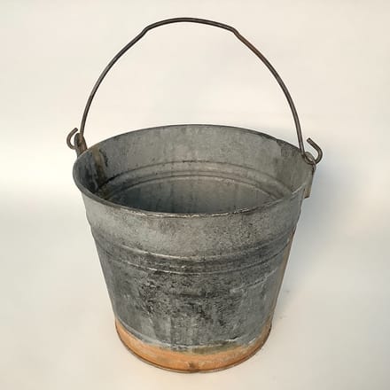 main photo of Metal Bucket