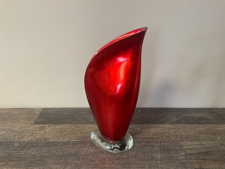 main photo of Red Lacquered Wood Petal Vase C