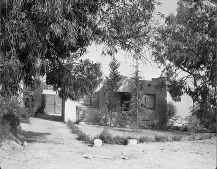 main photo of Vintage House Photo