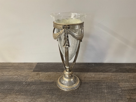 main photo of Silver Ribbon Crystal Vase