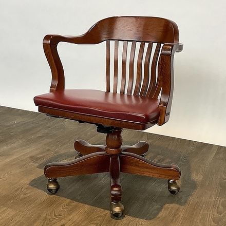 main photo of Windsor Rolling Chair