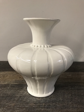 main photo of White Ceramic Crown Shaped Vase
