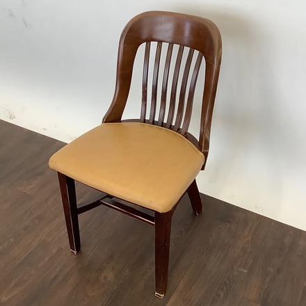 main photo of Windsor Courtroom Chairs