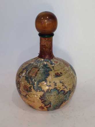 Decanter main photo of Decanter