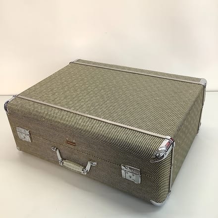 main photo of Wheary Suitcase