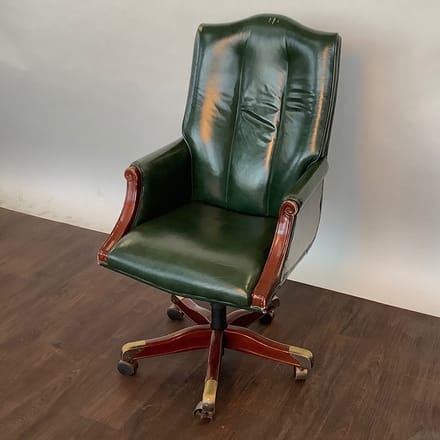 main photo of Executive Office Chair