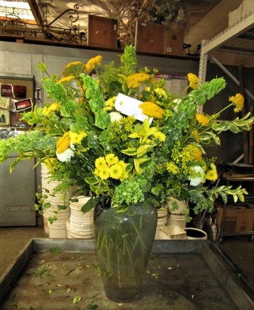 main photo of Fresh Floral Wildflower Vase Display