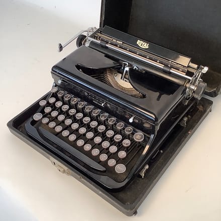 main photo of Royal Typewriter with Case