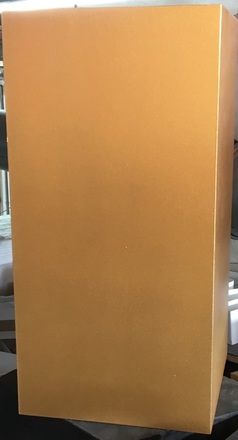 main photo of Rectangular Platform, Gold