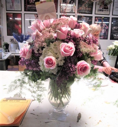 main photo of Fresh Floral Pink Rose Gift Vase