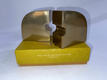 main photo of vintage brass bookends